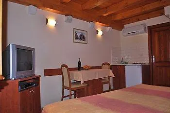 Solis Old Town Apartman *